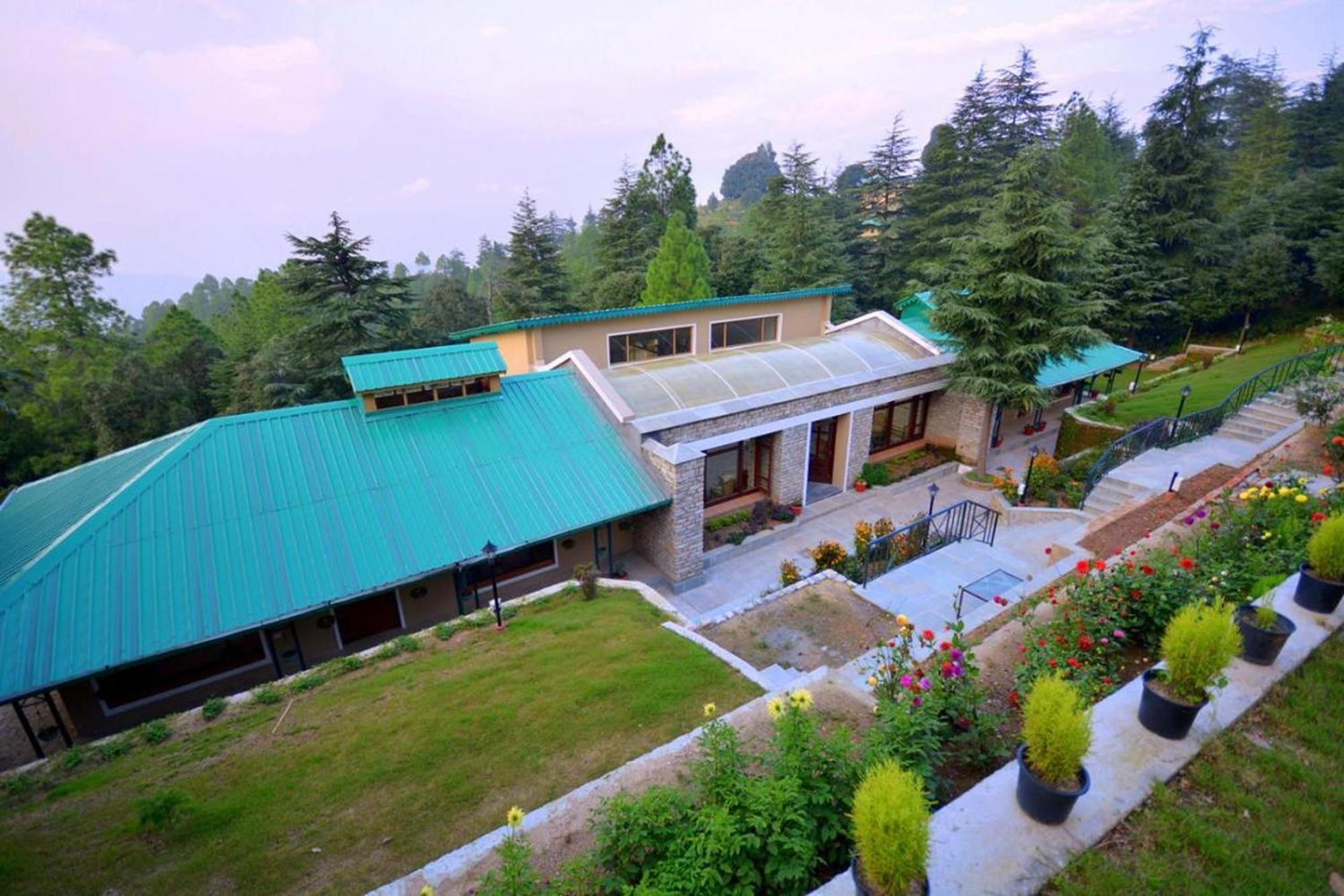 Blusalzz Escapade Anant Rasa Resort - Ranikhet Shitlakhet Exterior photo